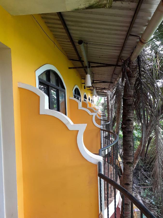 Country View Cottage โคลวา ภายนอก รูปภาพ